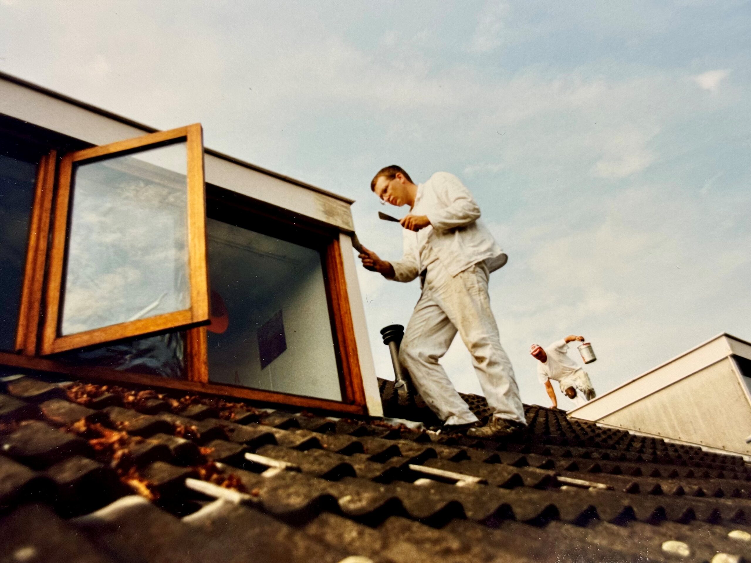 Henk v.d. Berg op het dak